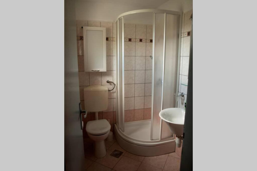 New Apartment Ema I Krk Town Buitenkant foto