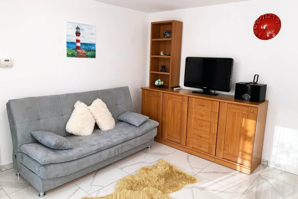 New Apartment Ema I Krk Town Buitenkant foto